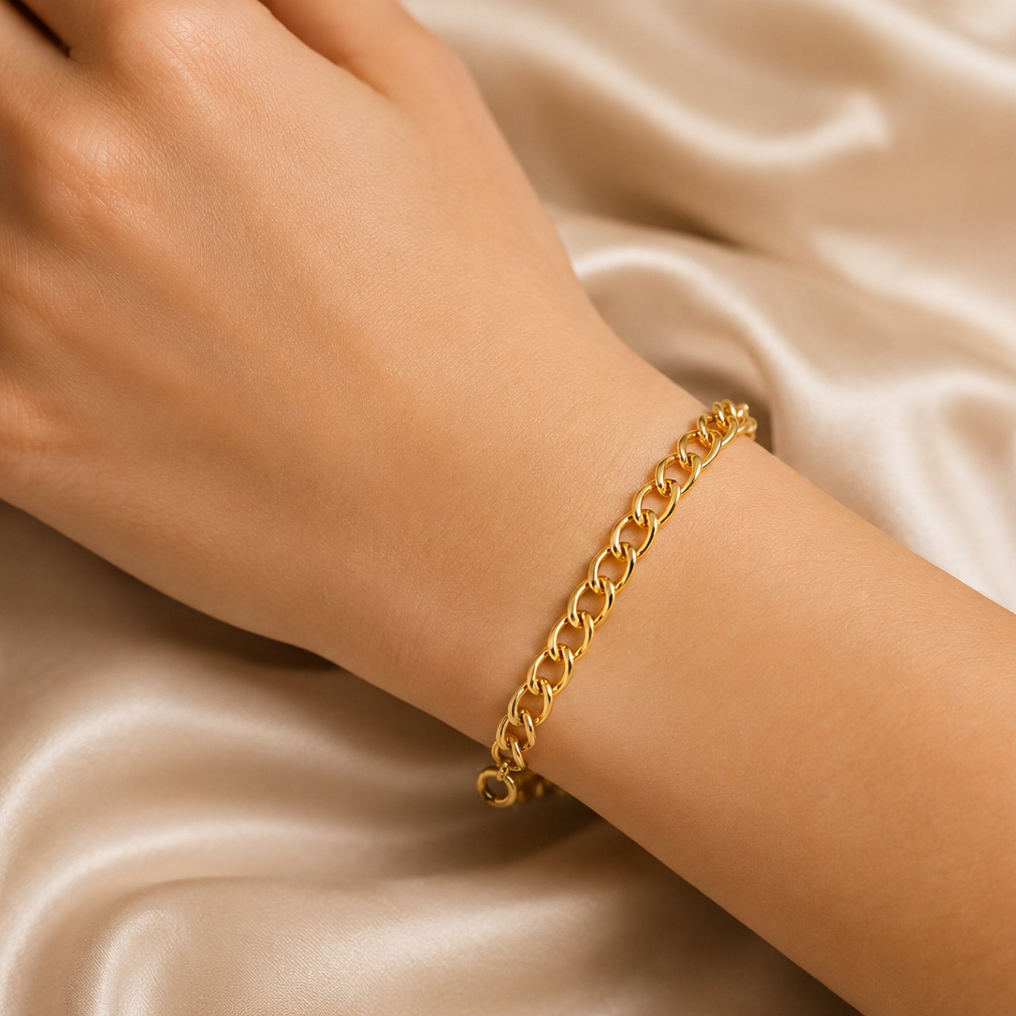 Bracelet